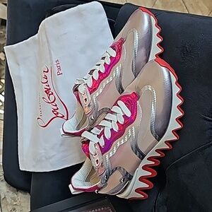 🔥 Loubi Sharks🔥 Like New Condtion